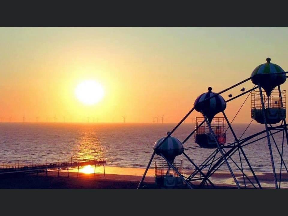 Beach Court Holiday Apartments Skegness Extérieur photo