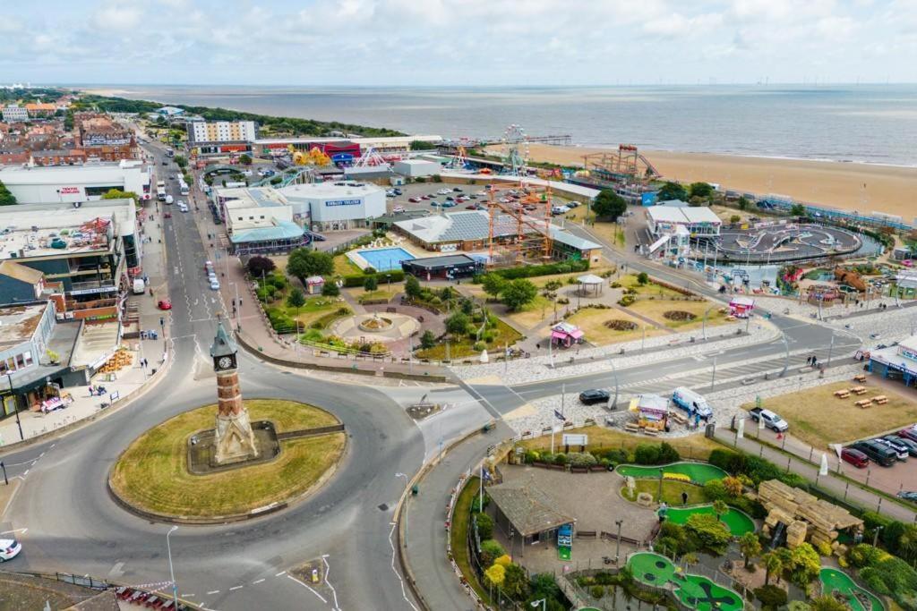 Beach Court Holiday Apartments Skegness Extérieur photo